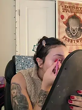 CharmingMaddie online show from 02-17-26, 04:46