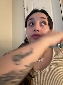 CharmingMaddie online show from 03-07-26, 04:15