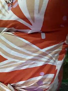 Snapshot of Love-pari077 chatting on 09-15-25, 04:56 Love-pari077 online show from 09-15-25, 04:56