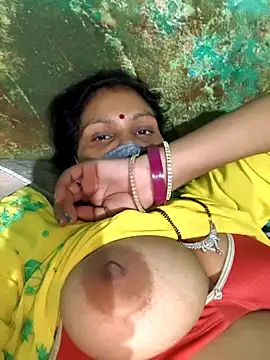 Snapshot of Love-pari077 chatting on 09-16-25, 02:40 Love-pari077 online show from 09-16-25, 02:40