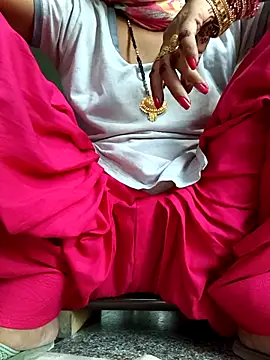 Snapshot of Love-pari077 chatting on 10-10-25, 12:15 Love-pari077 online show from 10-10-25, 12:15