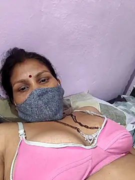 Snapshot of Love-pari077 chatting on 10-18-25, 02:29 Love-pari077 online show from 10-18-25, 02:29