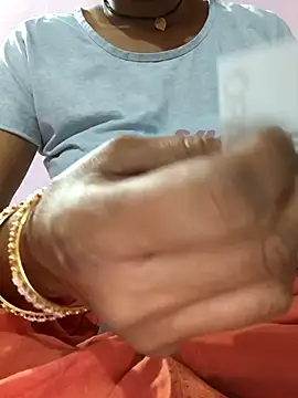 Snapshot of Love-pari077 chatting on 10-20-25, 05:13 Love-pari077 online show from 10-20-25, 05:13