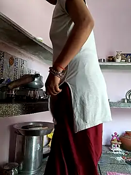 Snapshot of Love-pari077 chatting on 10-21-25, 07:20 Love-pari077 online show from 10-21-25, 07:20