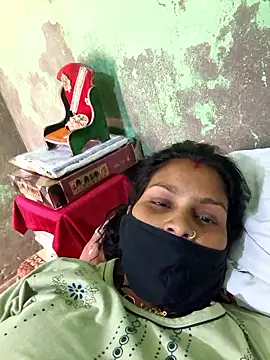 Snapshot of Love-pari077 chatting on 11-03-25, 03:30 Love-pari077 online show from 11-03-25, 03:30