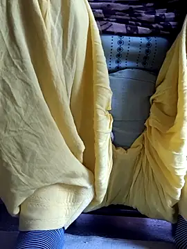 Snapshot of Love-pari077 chatting on 11-20-25, 01:39 Love-pari077 online show from 11-20-25, 01:39