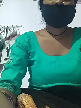 Snapshot of Love-pari077 chatting on 11-30-25, 03:38 Love-pari077 online show from 11-30-25, 03:38