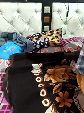 Snapshot of Love-pari077 chatting on 12-03-25, 03:10 Love-pari077 online show from 12-03-25, 03:10