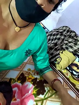 Snapshot of Love-pari077 chatting on 12-22-25, 02:36 Love-pari077 online show from 12-22-25, 02:36