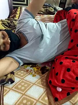 Snapshot of Love-pari077 chatting on 01-11-26, 01:10 Love-pari077 online show from 01-11-26, 01:10