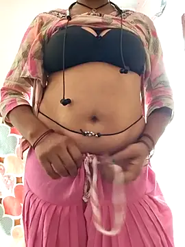 Snapshot of Love-pari077 chatting on 04-28-26, 02:27 Love-pari077 online show from 04-28-26, 02:27