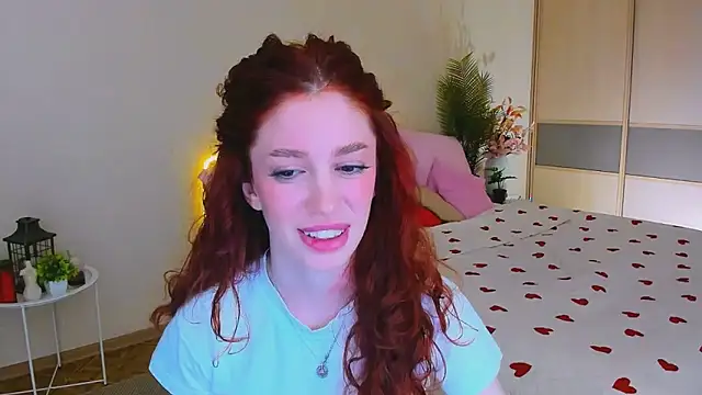 ChristinaConteeree online show from 05-08-26, 07:19