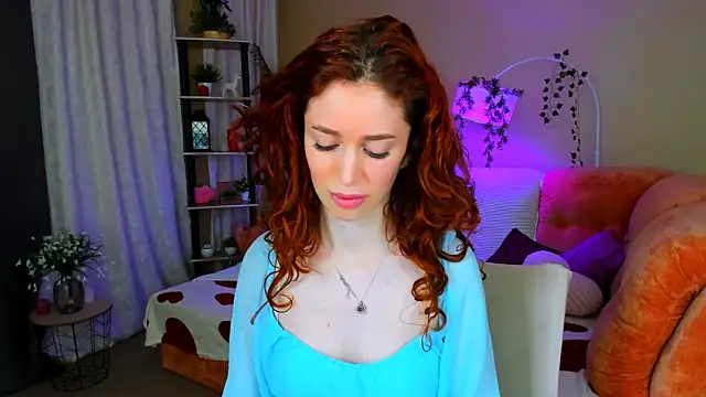 ChristinaConteeree online show from 06-03-26, 07:08