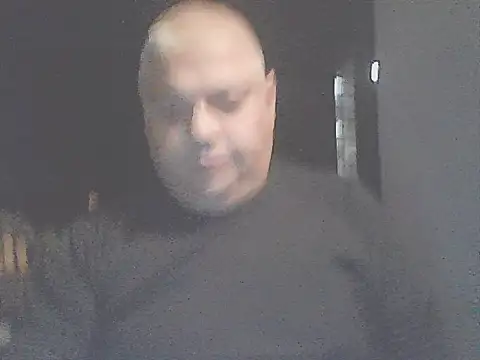 Snapshot of mauri5 chatting on 09-15-25, 01:05 mauri5 online show from 09-15-25, 01:05