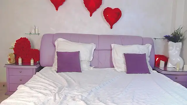 Snapshot of IsabelleDurand chatting on 02-20-26, 02:50 IsabelleDurand online show from 02-20-26, 02:50