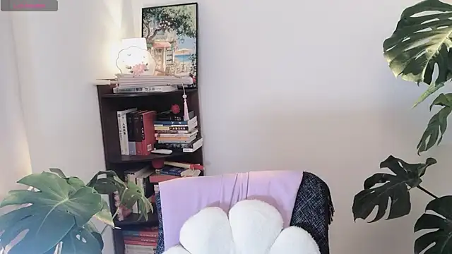 Snapshot of Emmaq996 chatting on 02-28-26, 01:28 Emmaq996 online show from 02-28-26, 01:28