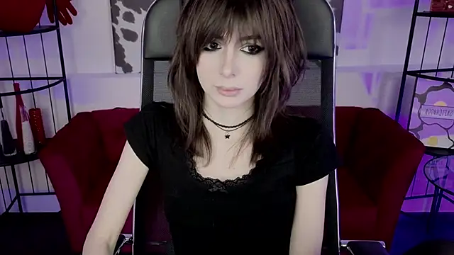 Snapshot of CrystallBloom chatting on 03-04-26, 01:06 CrystallBloom online show from 03-04-26, 01:06