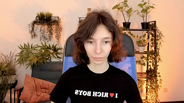 EmmanuellBrown online show from 11-30-25, 04:16