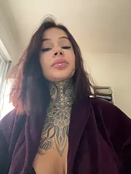 sereiaruiva99 online show from 06-22-26, 05:43