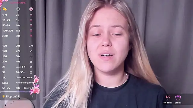 Snapshot of AngelAnty chatting on 10-12-25, 03:44 AngelAnty online show from 10-12-25, 03:44