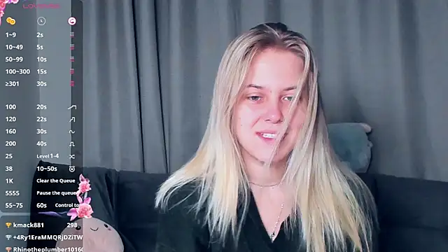 Snapshot of AngelAnty chatting on 11-23-25, 01:22 AngelAnty online show from 11-23-25, 01:22