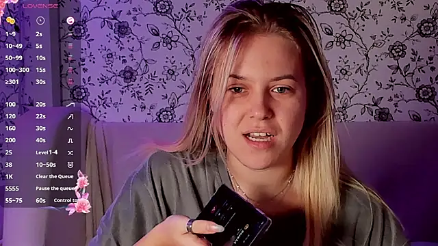 Snapshot of AngelAnty chatting on 11-30-25, 01:15 AngelAnty online show from 11-30-25, 01:15