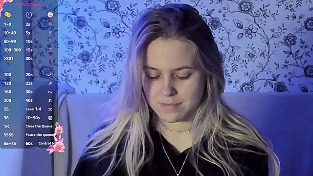 Snapshot of AngelAnty chatting on 12-14-25, 01:16 AngelAnty online show from 12-14-25, 01:16