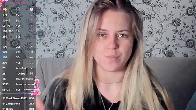 Snapshot of AngelAnty chatting on 01-16-26, 02:10 AngelAnty online show from 01-16-26, 02:10