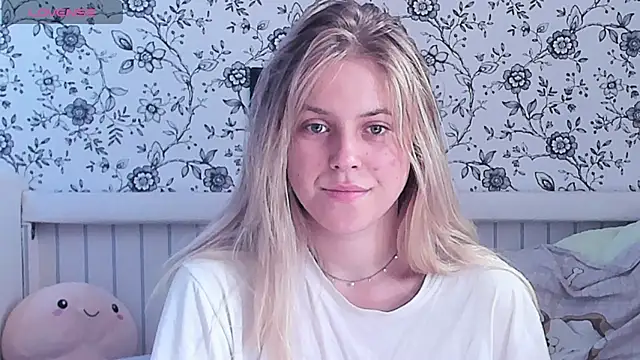 AngelAnty online show from 06-25-26, 01:04