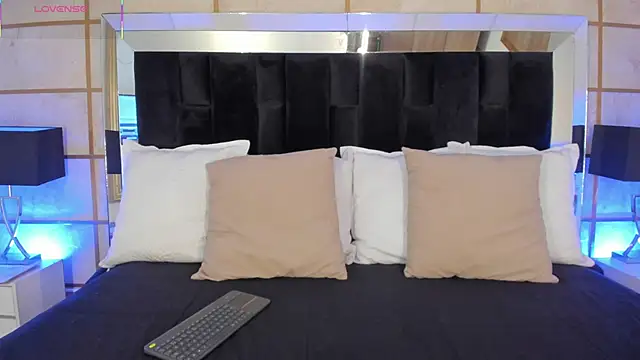 GretaVelvet online show from 09-10-25, 07:36