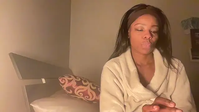 Peachyz69 online show from 02-15-26, 07:16