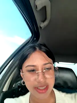 Snapshot of lynn9000 chatting on 10-30-25, 08:20 lynn9000 online show from 10-30-25, 08:20