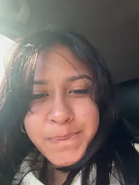 Snapshot of lynn9000 chatting on 11-14-25, 01:21 lynn9000 online show from 11-14-25, 01:21