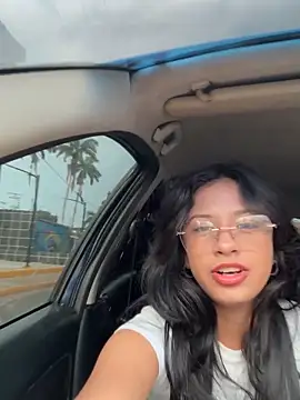 Snapshot of lynn9000 chatting on 11-28-25, 05:59 lynn9000 online show from 11-28-25, 05:59