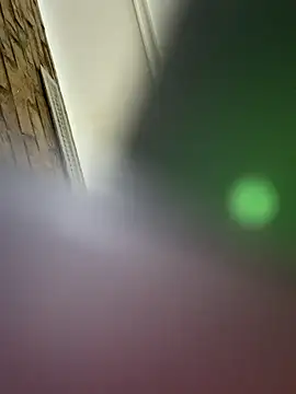 Snapshot of lynn9000 chatting on 12-23-25, 01:36 lynn9000 online show from 12-23-25, 01:36