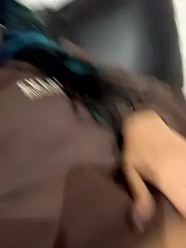 Snapshot of lynn9000 chatting on 01-12-26, 07:02 lynn9000 online show from 01-12-26, 07:02