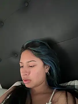 Snapshot of lynn9000 chatting on 02-19-26, 08:38 lynn9000 online show from 02-19-26, 08:38