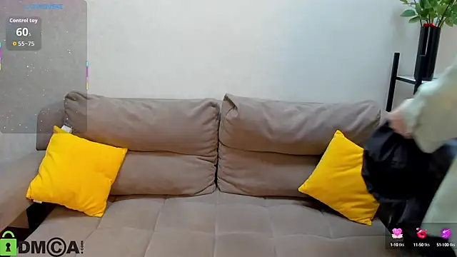 Michele Greenn online show from 10-16-25, 01:17