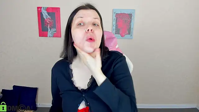 Michele Greenn online show from 11-29-25, 05:05