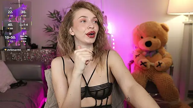 NovaHollisx online show from 03-01-26, 05:09