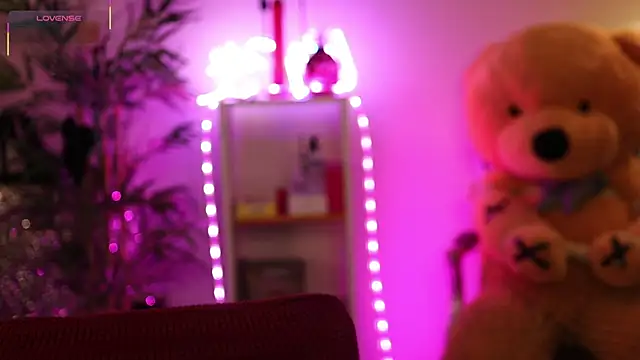 NovaHollisx online show from 04-05-26, 04:42