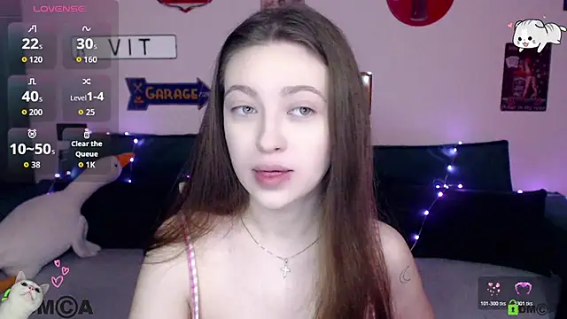 Snapshot of AmourLily chatting on 12-23-25, 08:01 AmourLily online show from 12-23-25, 08:01