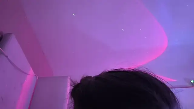 SparklesB1tch online show from 05-01-26, 10:14