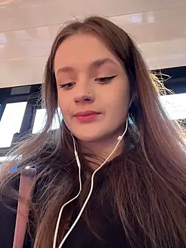 KittyQueeny online show from 09-30-25, 02:11