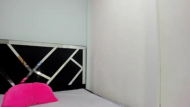 iisabella noa online show from 09-13-25, 01:22