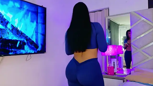 RoseMariee  online show from 07-28-26, 04:41