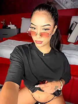 MystiqueXXX online show from 06-19-26, 01:15