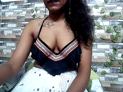 HOT AARVI11 online show from 10-14-25, 03:57