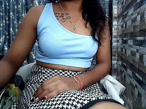 HOT AARVI11 online show from 11-09-25, 03:32