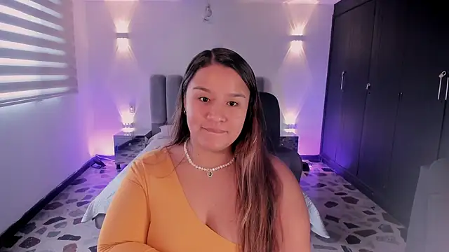 ElaBourn  online show from 09-19-25, 12:39